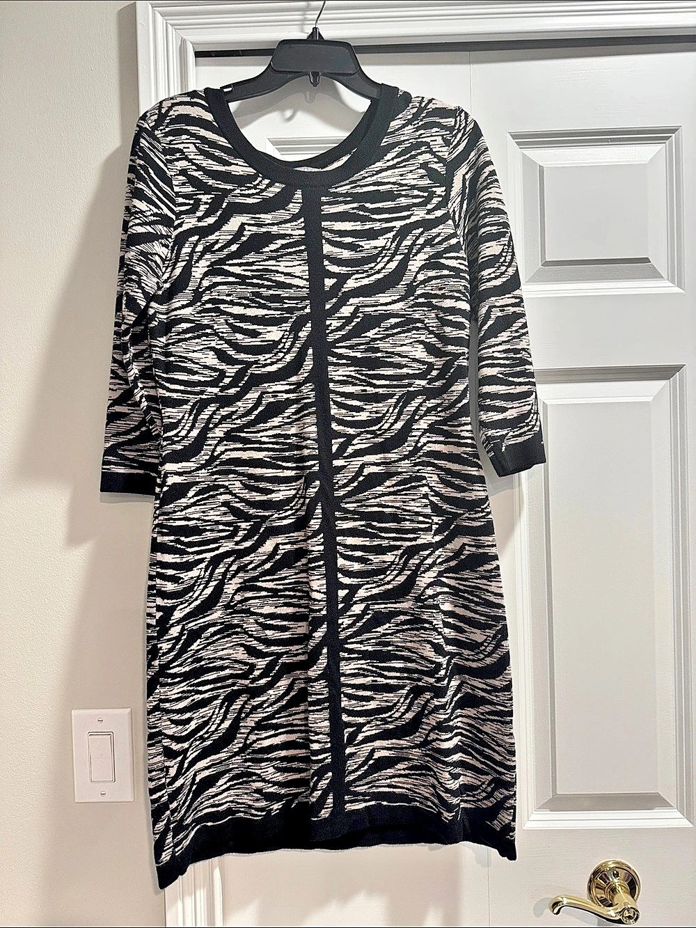 Roz & Ali Animal Print dress in Black & tan Size Large